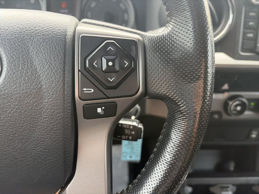 Used 2016 Toyota Tacoma SR5 w/ Towing Package AWD/4WD image 21