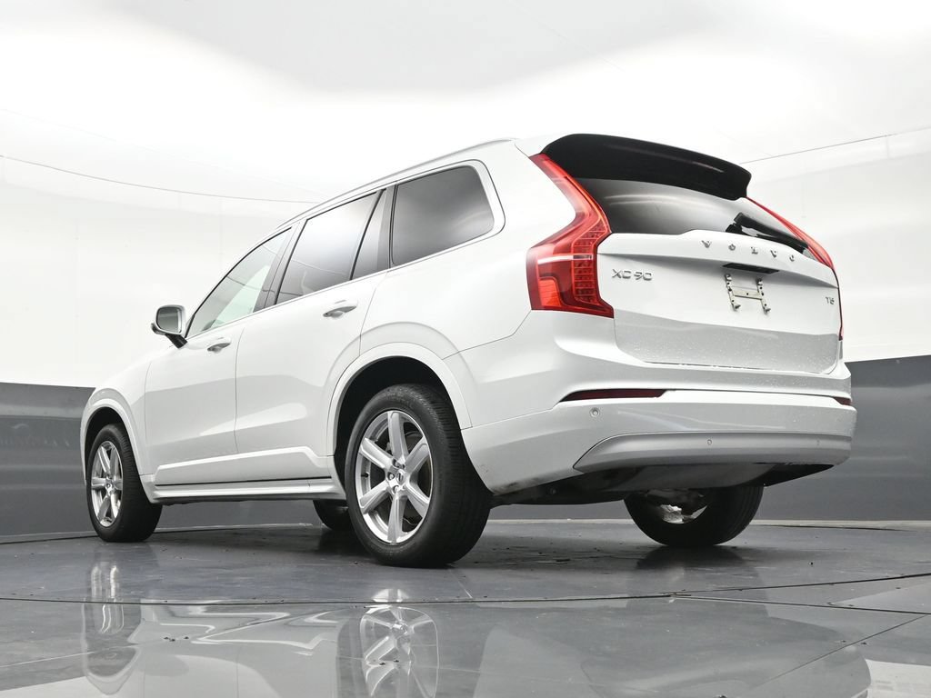 Certified 2022 Volvo XC90 T5 Momentum FWD image 25