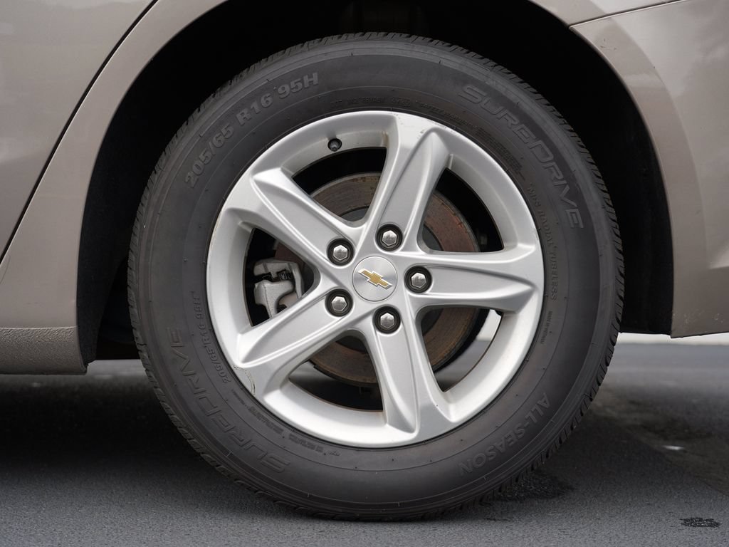 Used 2023 Chevrolet Malibu LT FWD image 33