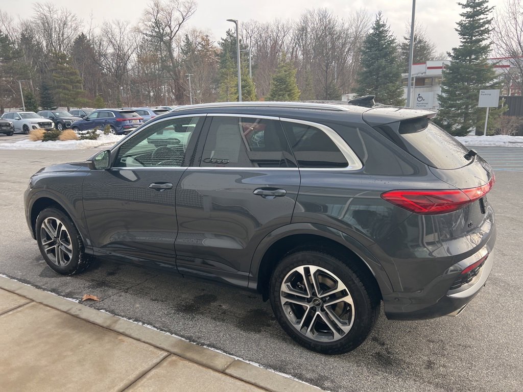 Used 2025 Audi Q5 Premium Plus image 42