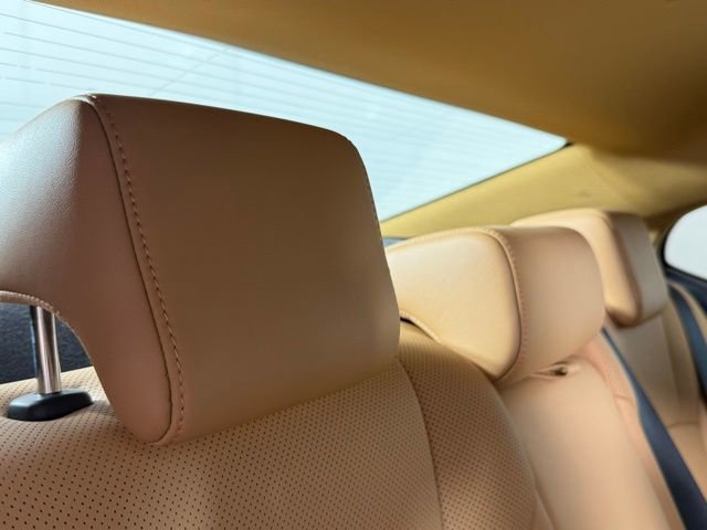 Used 2024 Lexus ES 350 w/ Premium Package image 31