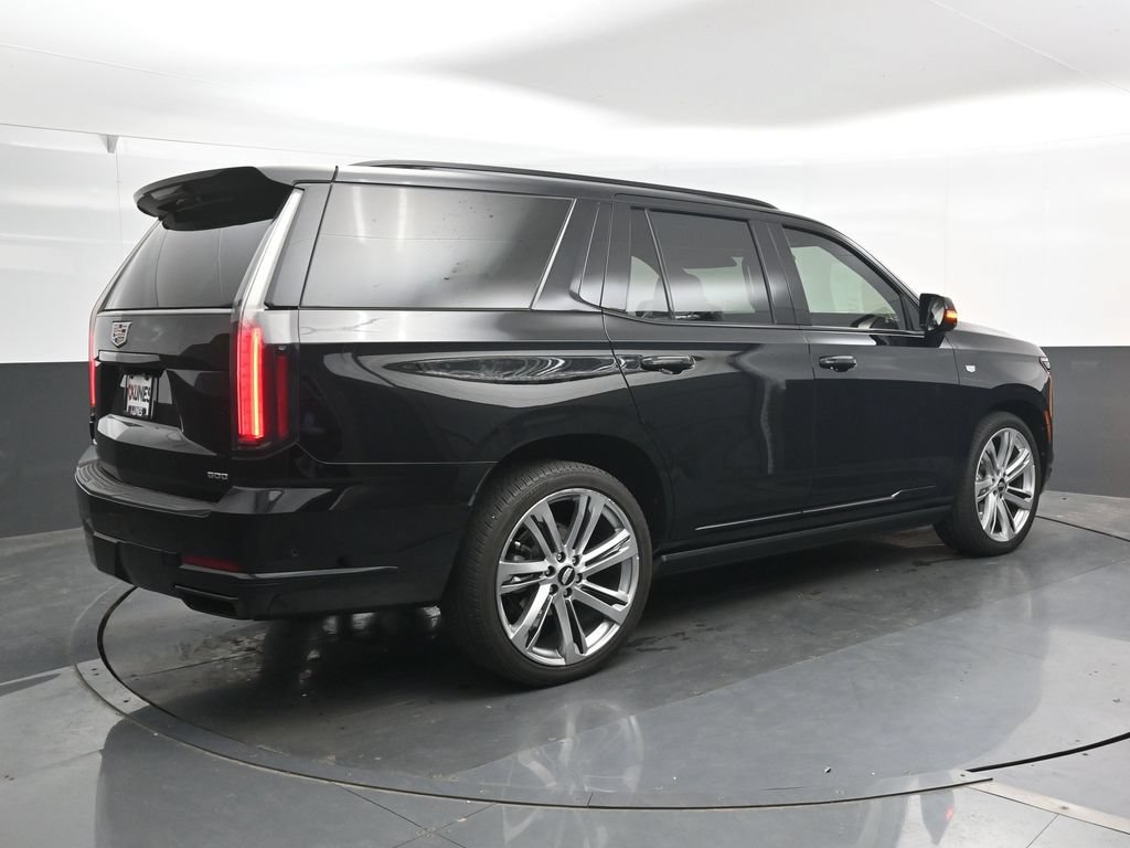 Used 2025 Cadillac Escalade Sport w/ Touring Package AWD/4WD image 3