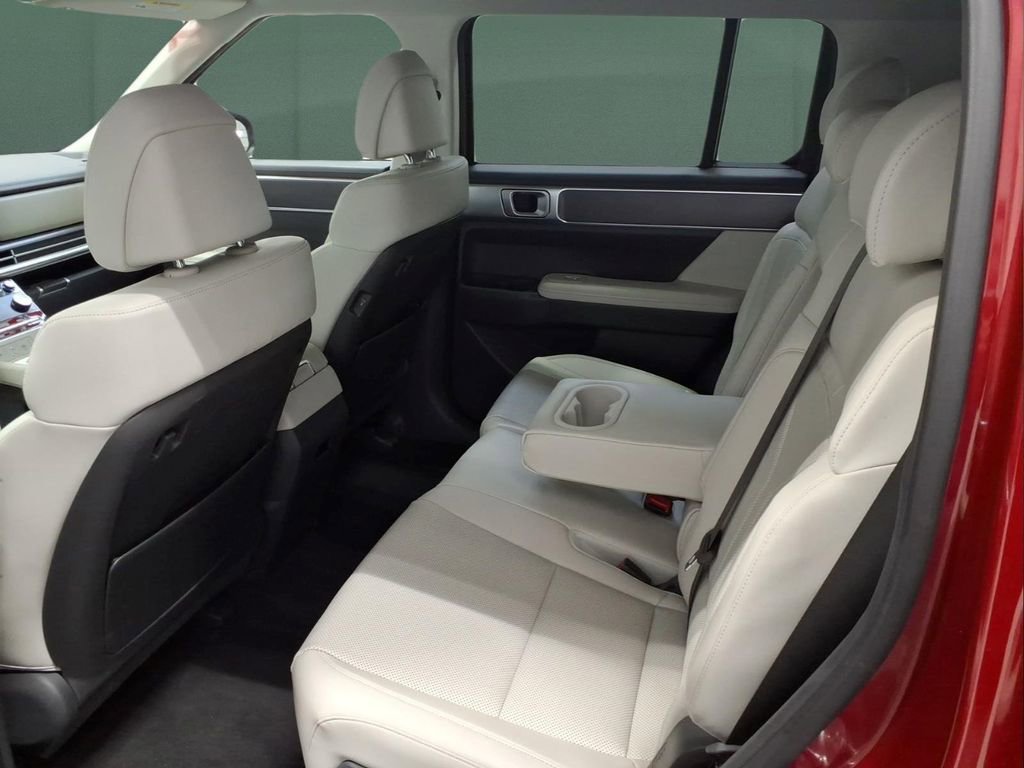 Used 2025 Hyundai Santa Fe SEL AWD/4WD image 22
