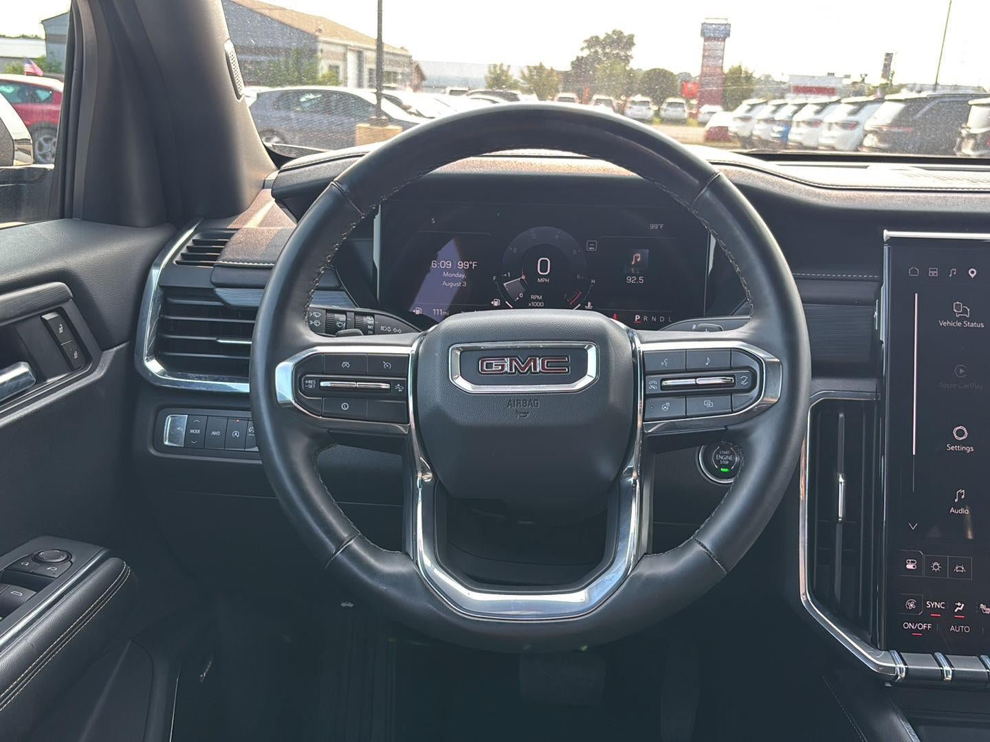 Used 2025 GMC Acadia Elevation AWD/4WD image 8