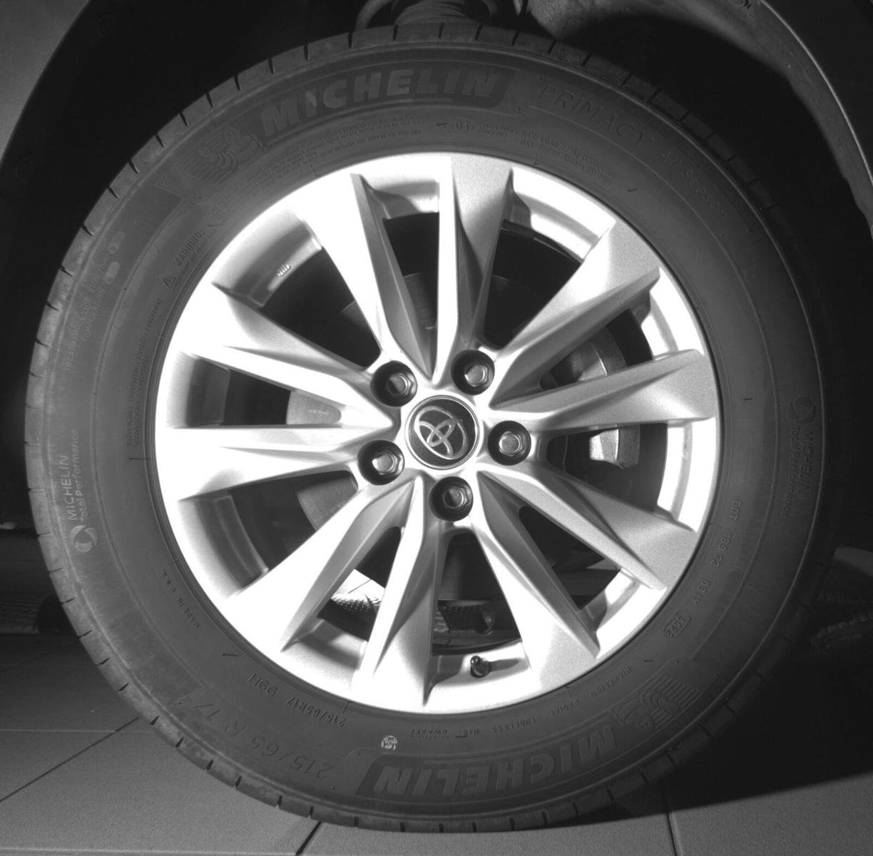 Used 2022 Toyota Corolla Cross LE FWD image 11