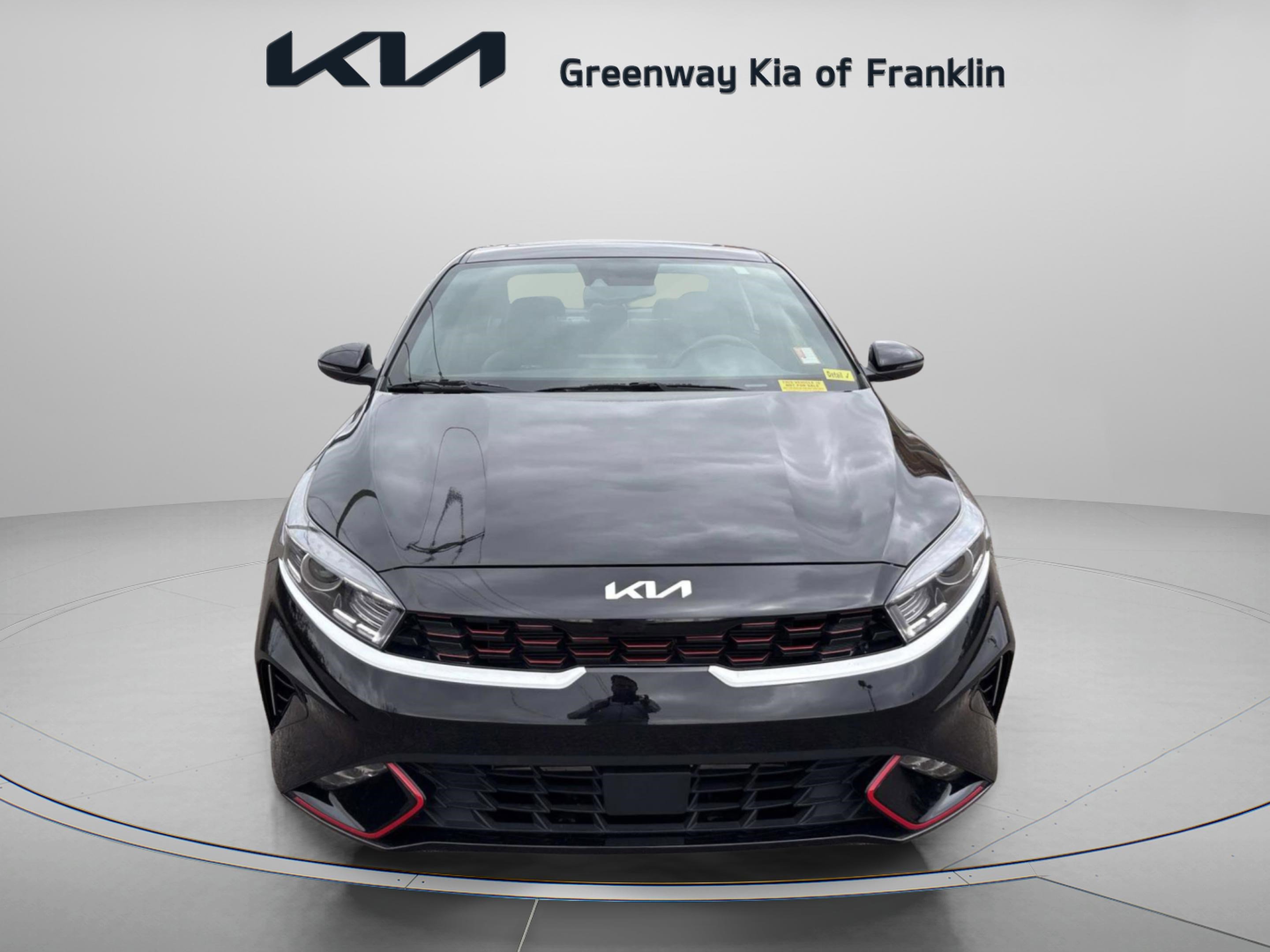 Used 2023 Kia Forte GT-Line w/ GT-Line Premium Package image 2