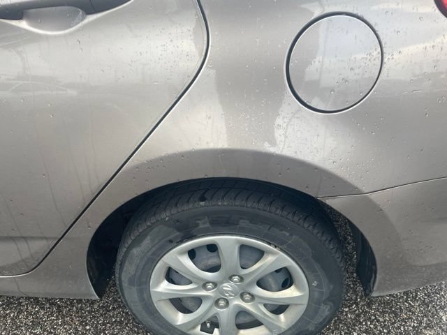 Used 2013 Hyundai Accent GLS FWD image 19