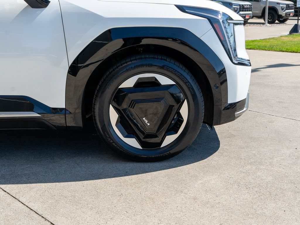 Certified 2024 Kia EV9 Land AWD/4WD image 42