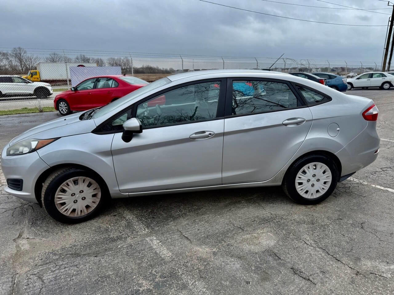 Used 2016 Ford Fiesta S image 2