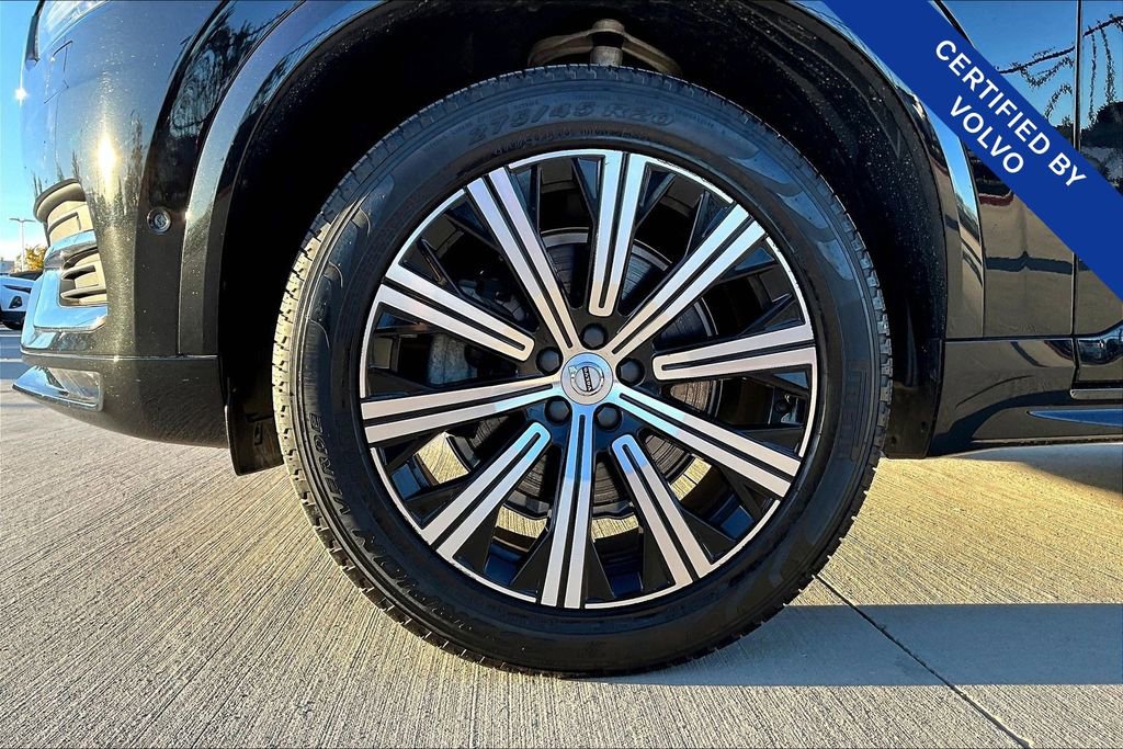 Used 2023 Volvo XC90 B5 Plus image 12