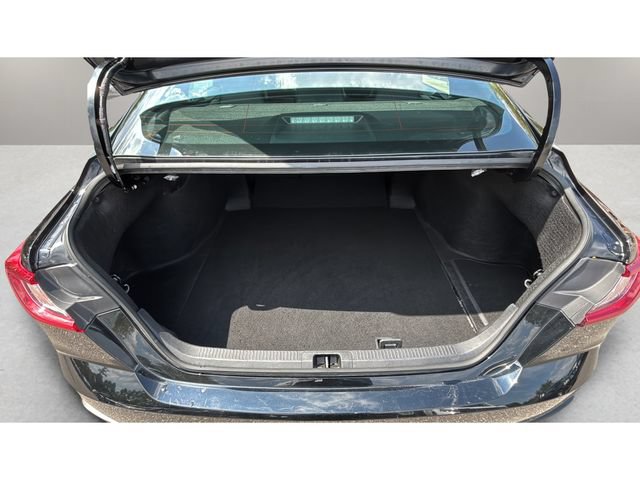 Used 2025 Toyota Camry SE FWD image 30