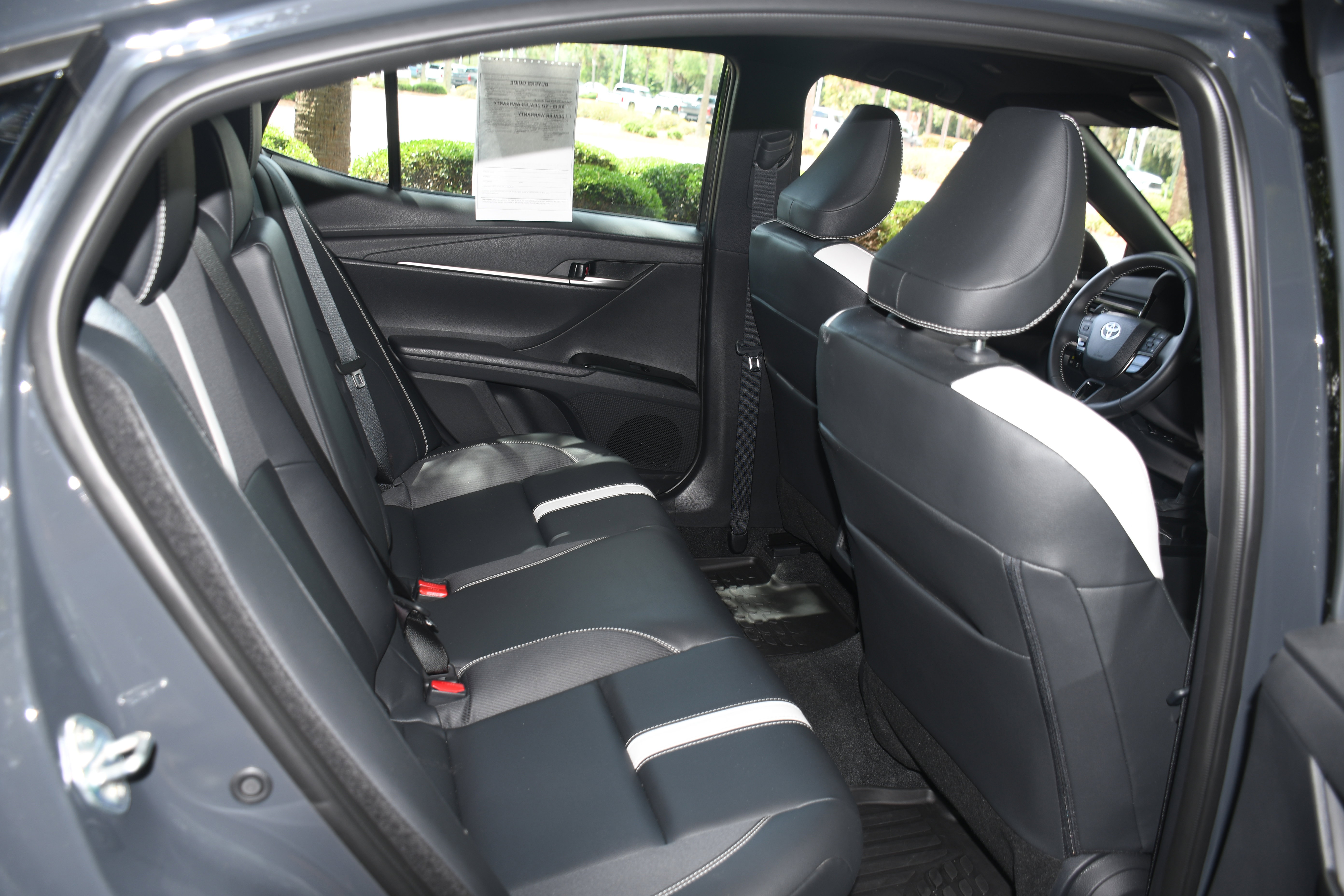 Used 2026 Toyota Camry SE FWD image 11