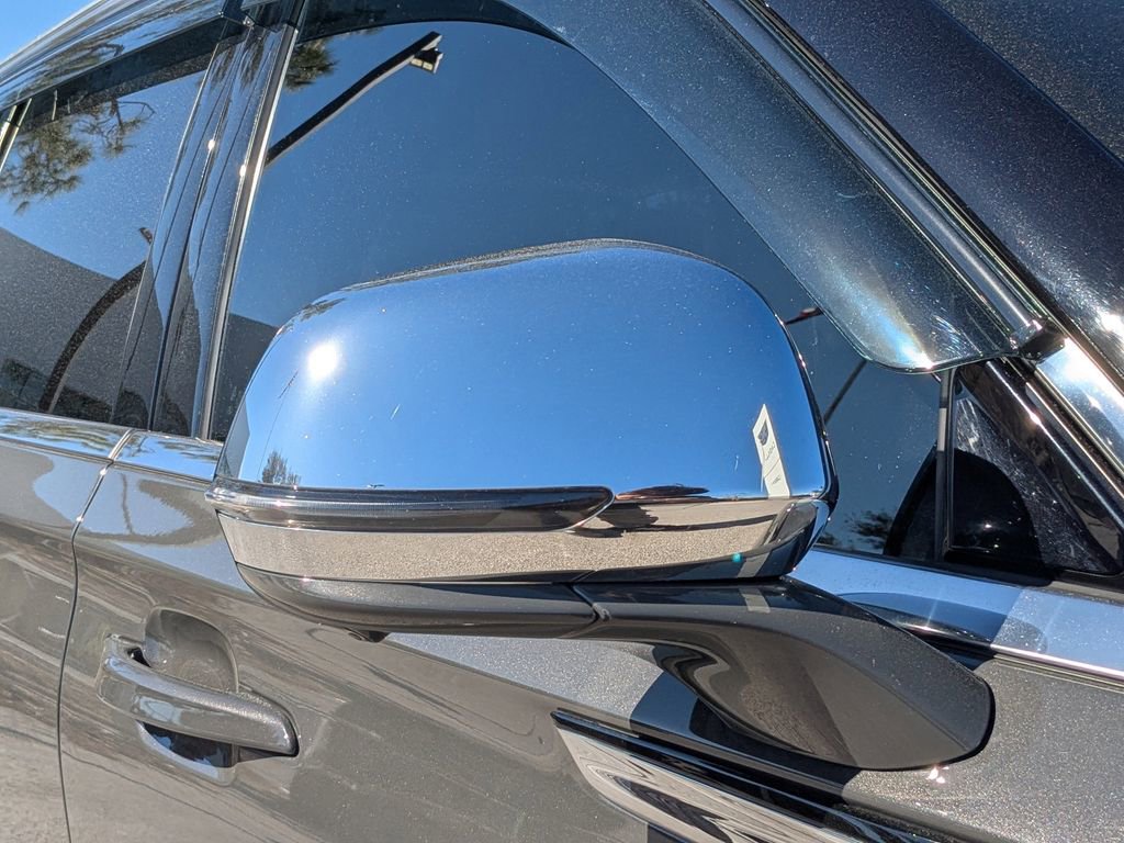 Used 2022 Lincoln Aviator Black Label Grand Touring w/ Class IV Trailer Tow Package image 11