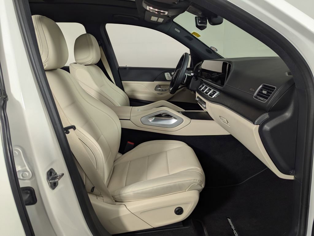 Used 2025 Mercedes-Benz GLS 450 4MATIC image 37
