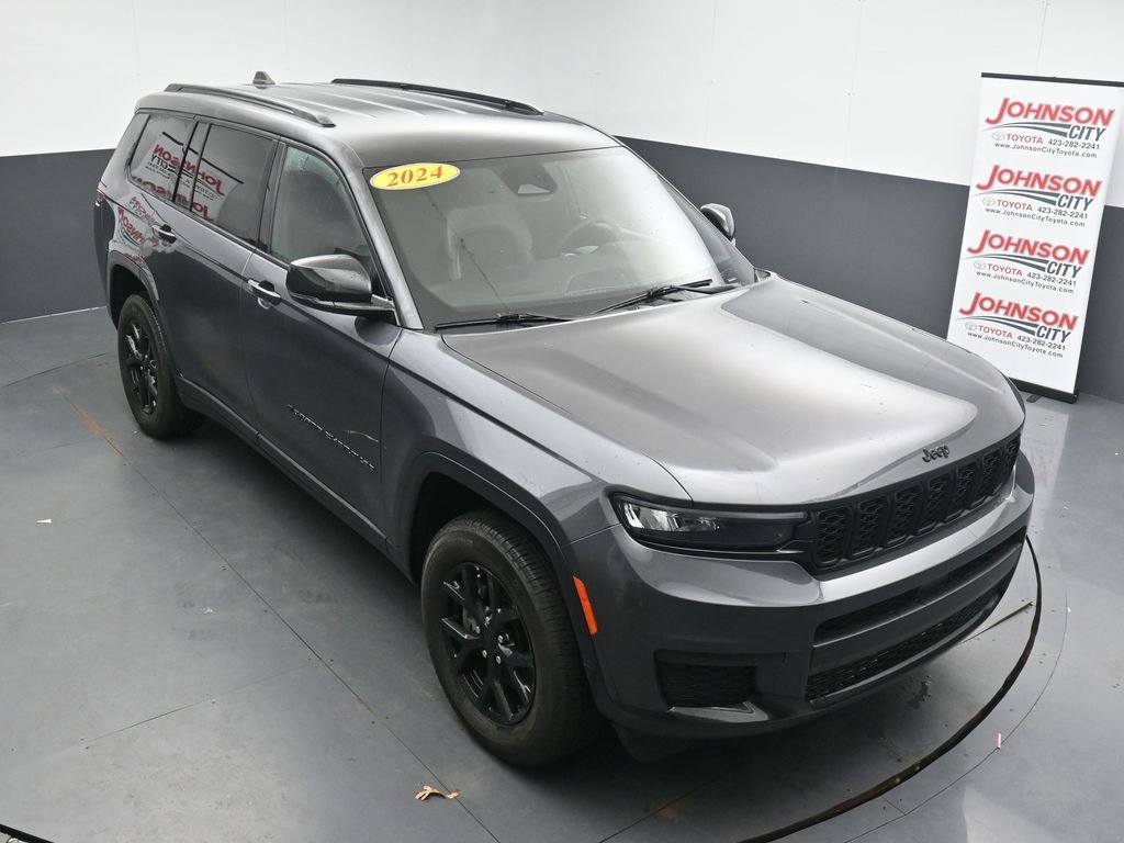 Used 2024 Jeep Grand Cherokee L Laredo AWD/4WD image 27