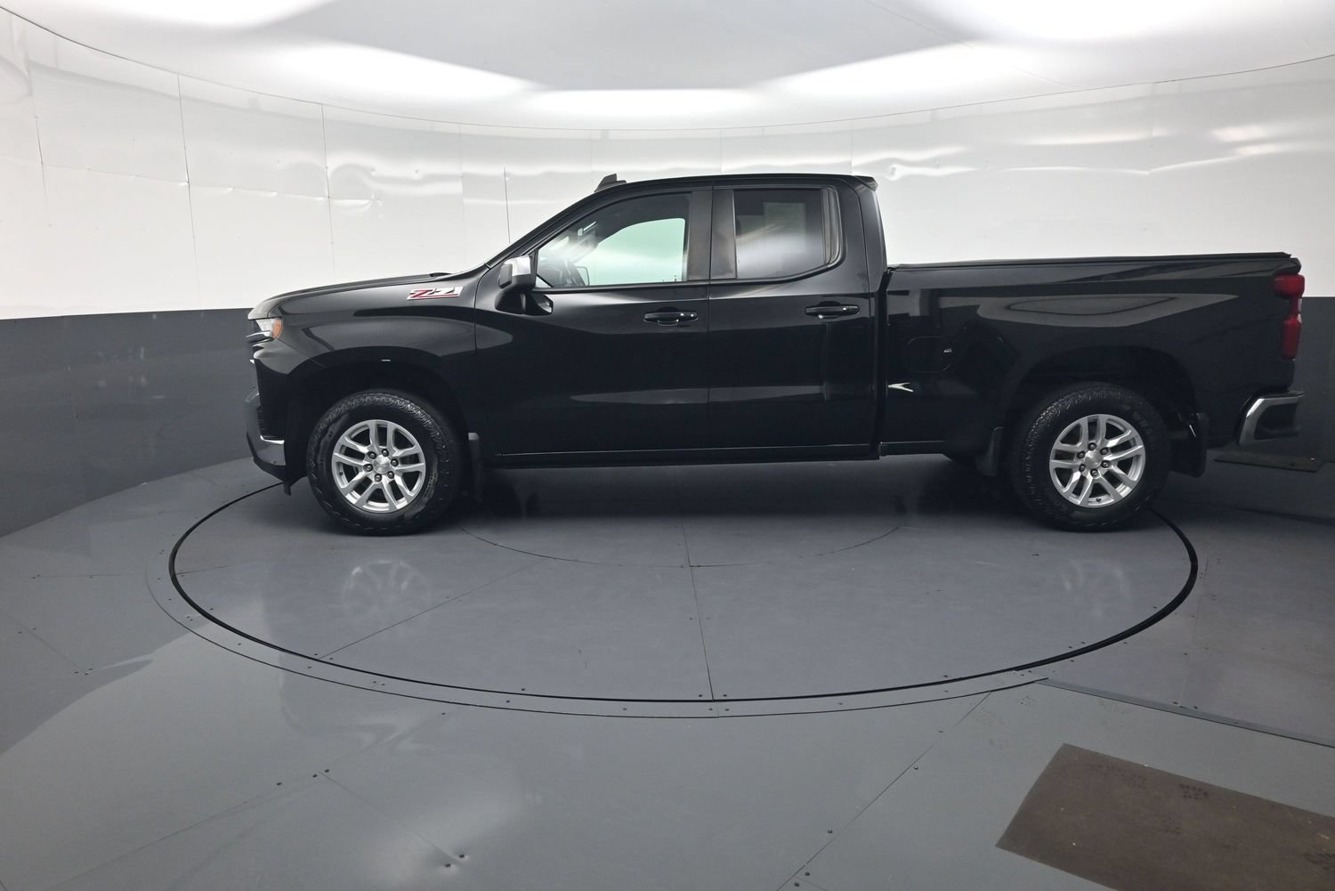 Used 2019 Chevrolet Silverado 1500 LT w/ All-Star Edition AWD/4WD image 6