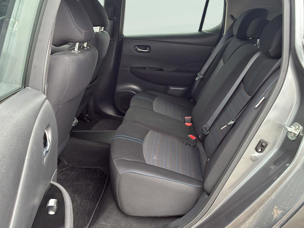 Used 2020 Nissan Leaf SV w/ SV Technology Package image 21
