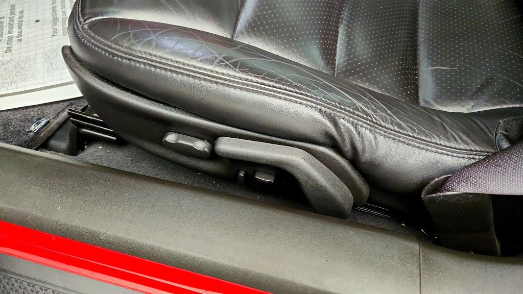 Used 2005 Chevrolet Corvette Convertible w/ Preferred Equipment Group RWD image 12