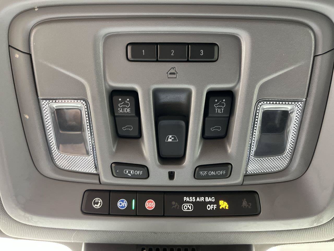 Used 2025 GMC Sierra 2500 Denali w/ Denali Reserve Package AWD/4WD image 31
