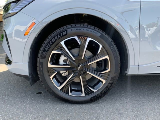 New 2026 Lincoln Nautilus Reserve AWD/4WD image 12