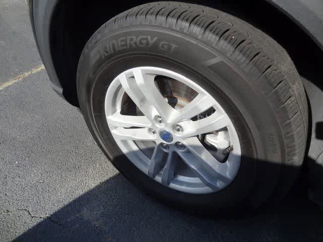Used 2024 Ford Explorer XLT w/ Equipment Group 202A image 25