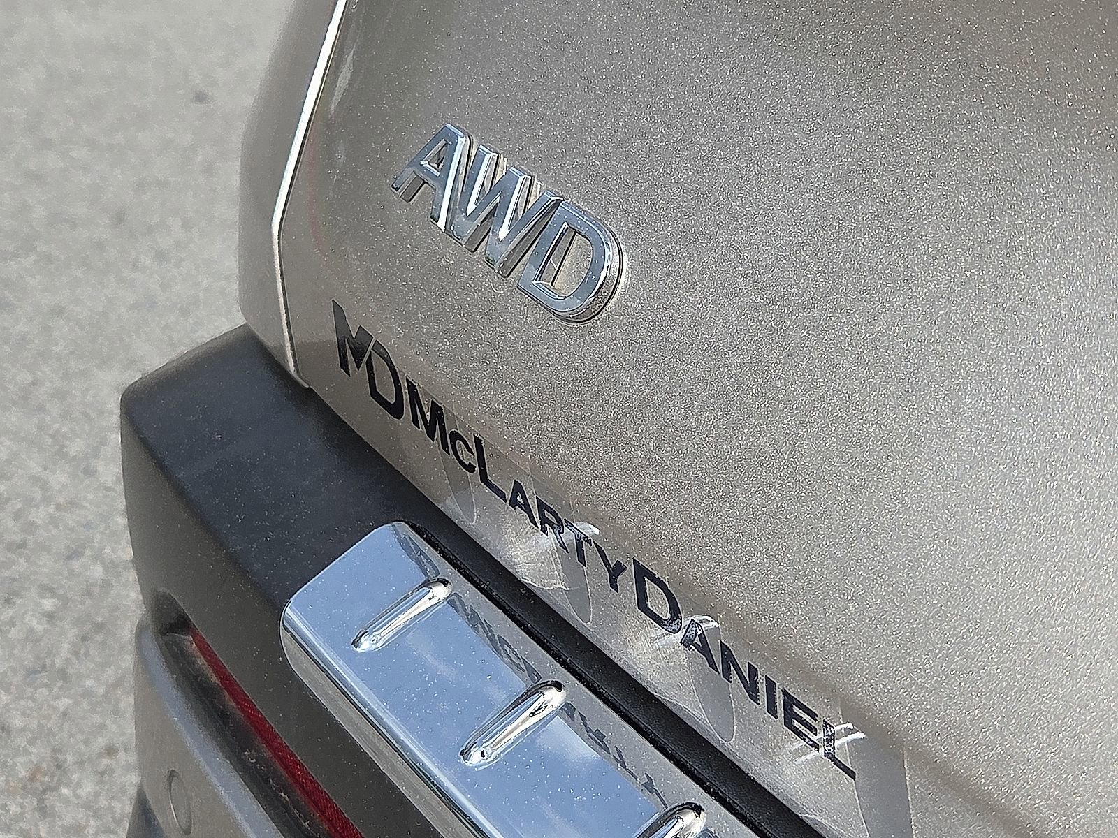 Used 2025 INFINITI QX60 Sensory w/ Vision Package AWD/4WD image 8
