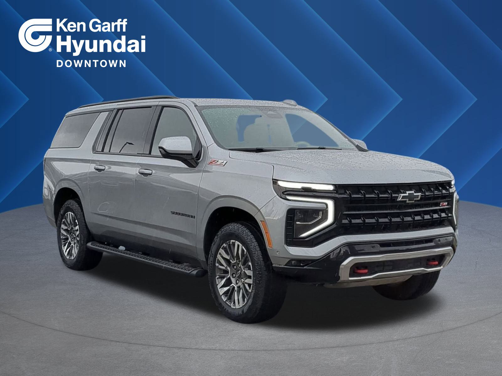 Used 2025 Chevrolet Suburban Z71 image 1