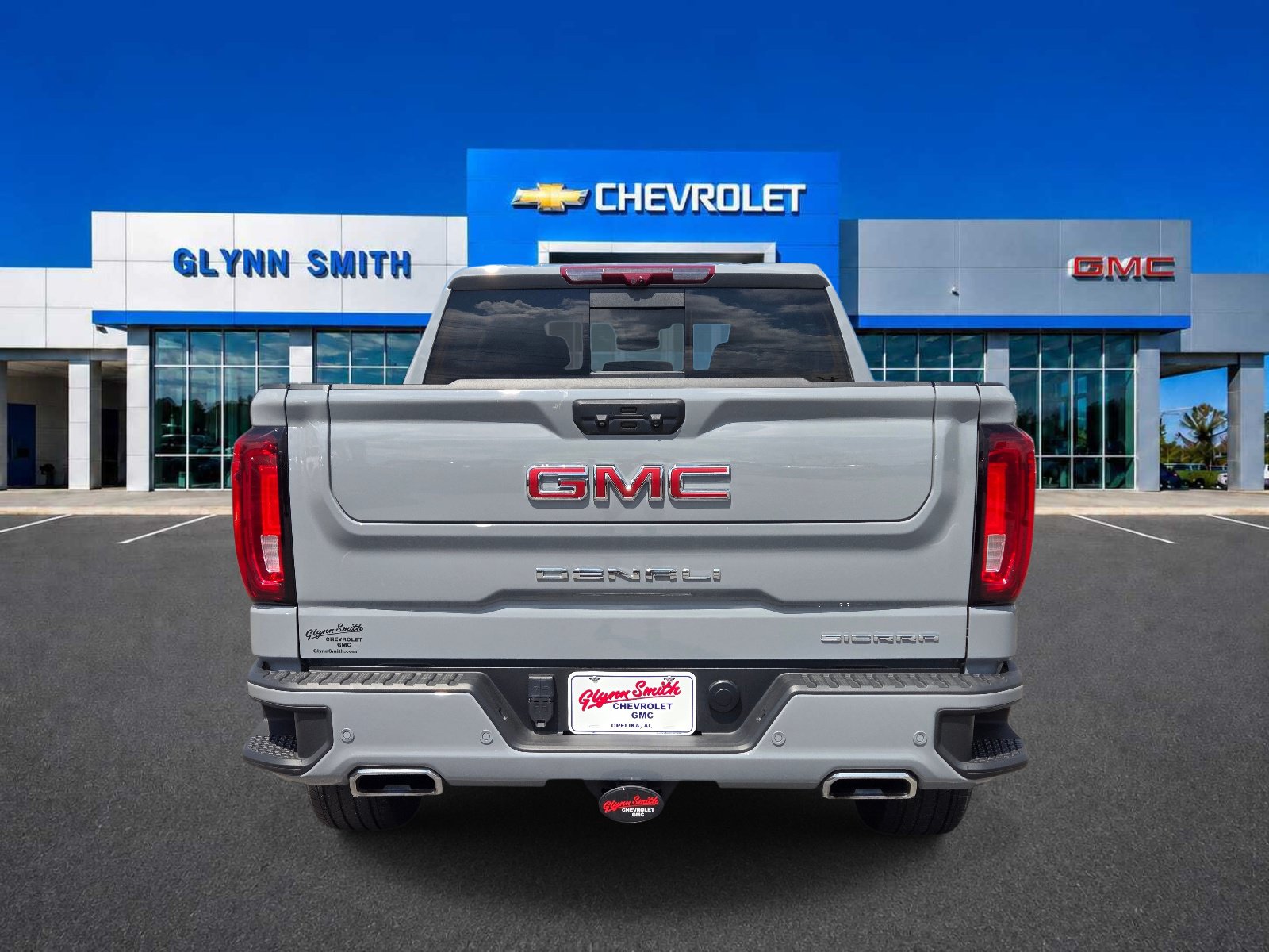 Used 2025 GMC Sierra 1500 Denali w/ Denali Reserve Package AWD/4WD image 8