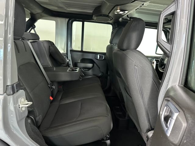Used 2023 Jeep Wrangler Unlimited w/ Cold Weather Group image 27