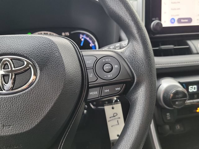 Used 2025 Toyota RAV4 LE AWD/4WD image 16