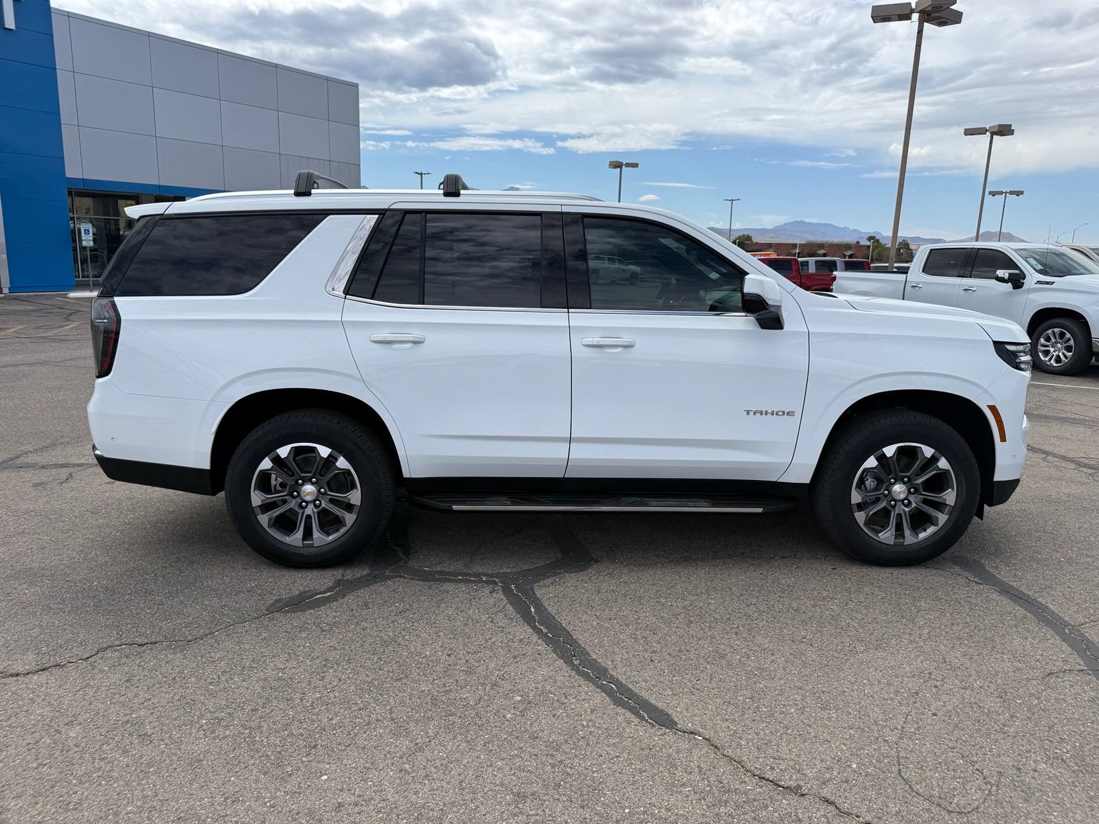 New 2026 Chevrolet Tahoe LT w/ Comfort Package AWD/4WD image 4
