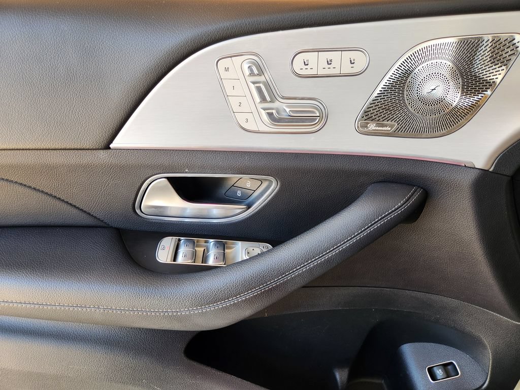 Used 2022 Mercedes-Benz GLS 450 4MATIC image 23