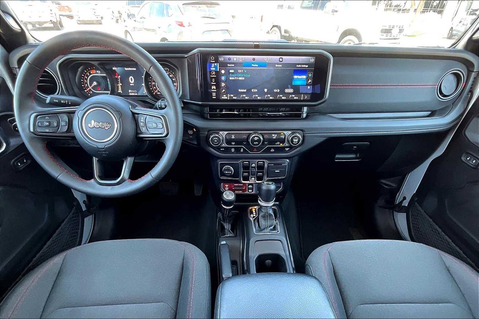 Used 2024 Jeep Wrangler Unlimited Rubicon image 30