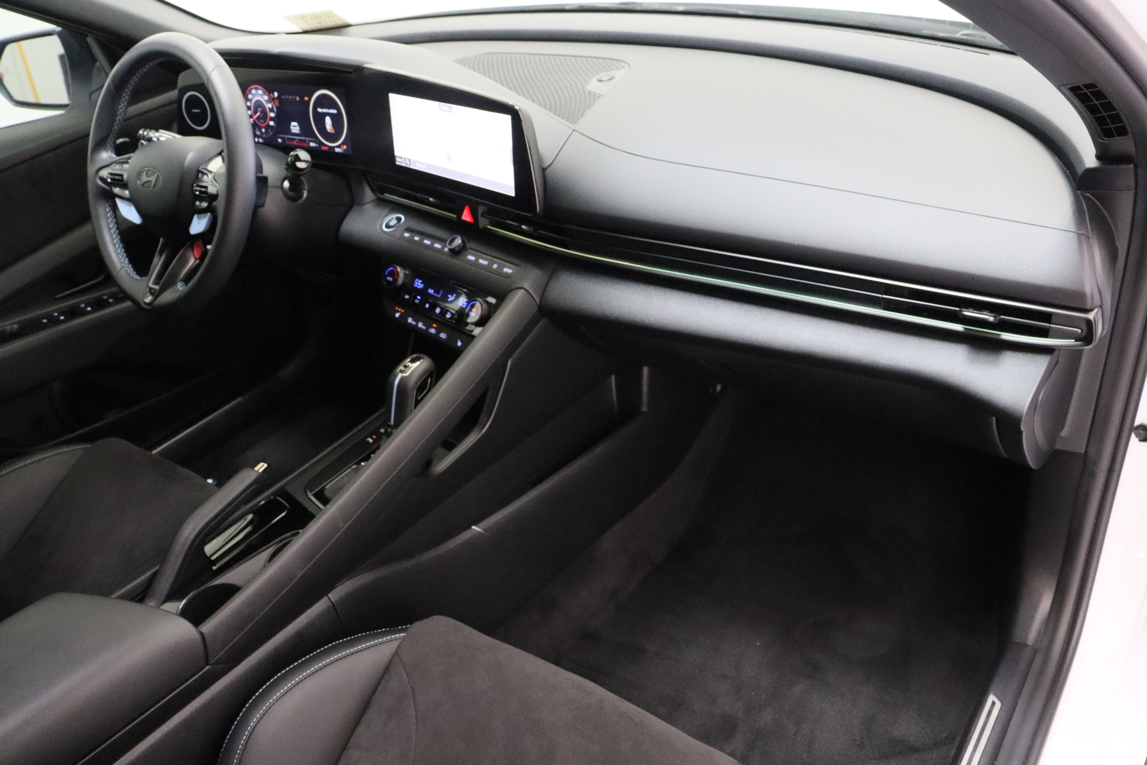 Used 2026 Hyundai Elantra N image 38