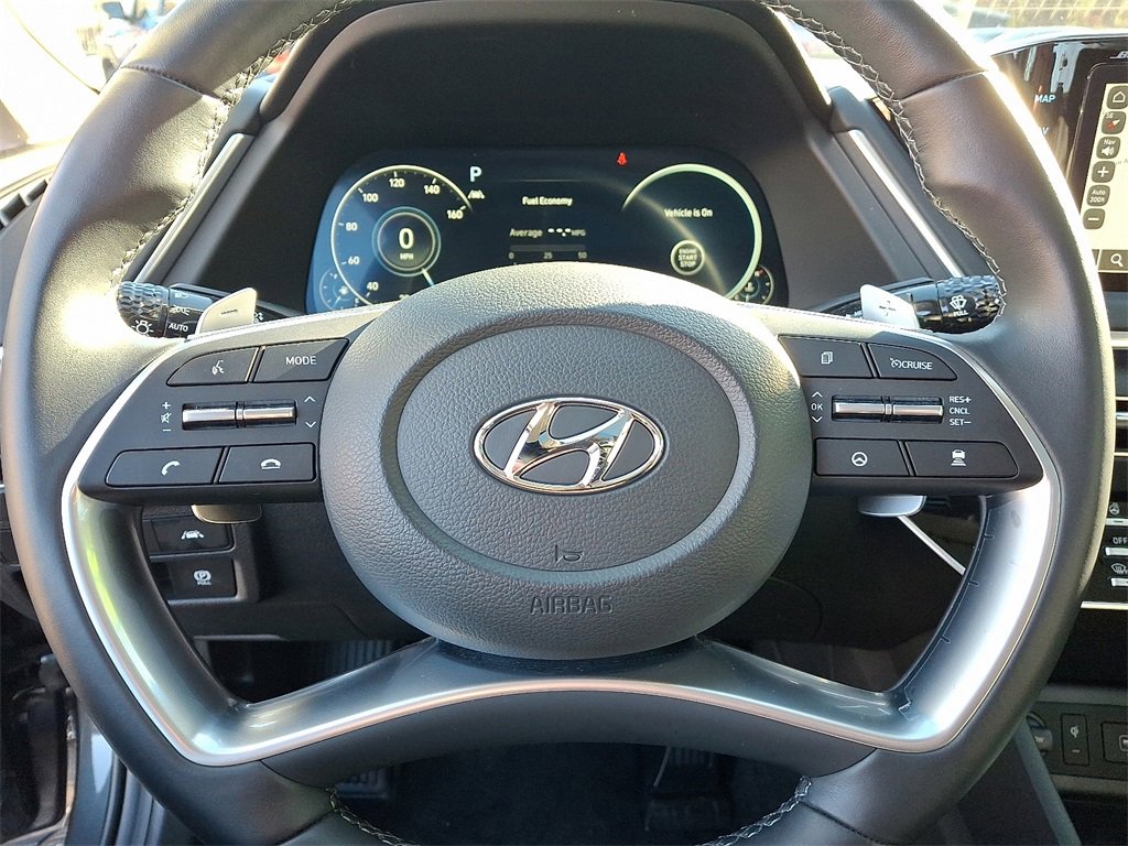 Used 2022 Hyundai Sonata Limited w/ Preferred Accessory Package image 21
