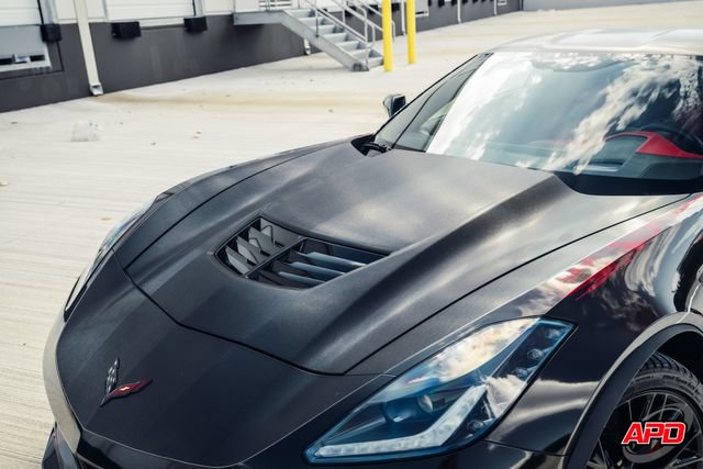Used 2015 Chevrolet Corvette Z06 w/ 3LZ Preferred Equipment Group RWD image 18