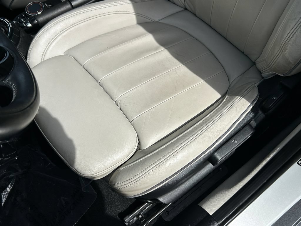 Used 2015 MINI Cooper 4-Door Hardtop FWD image 15