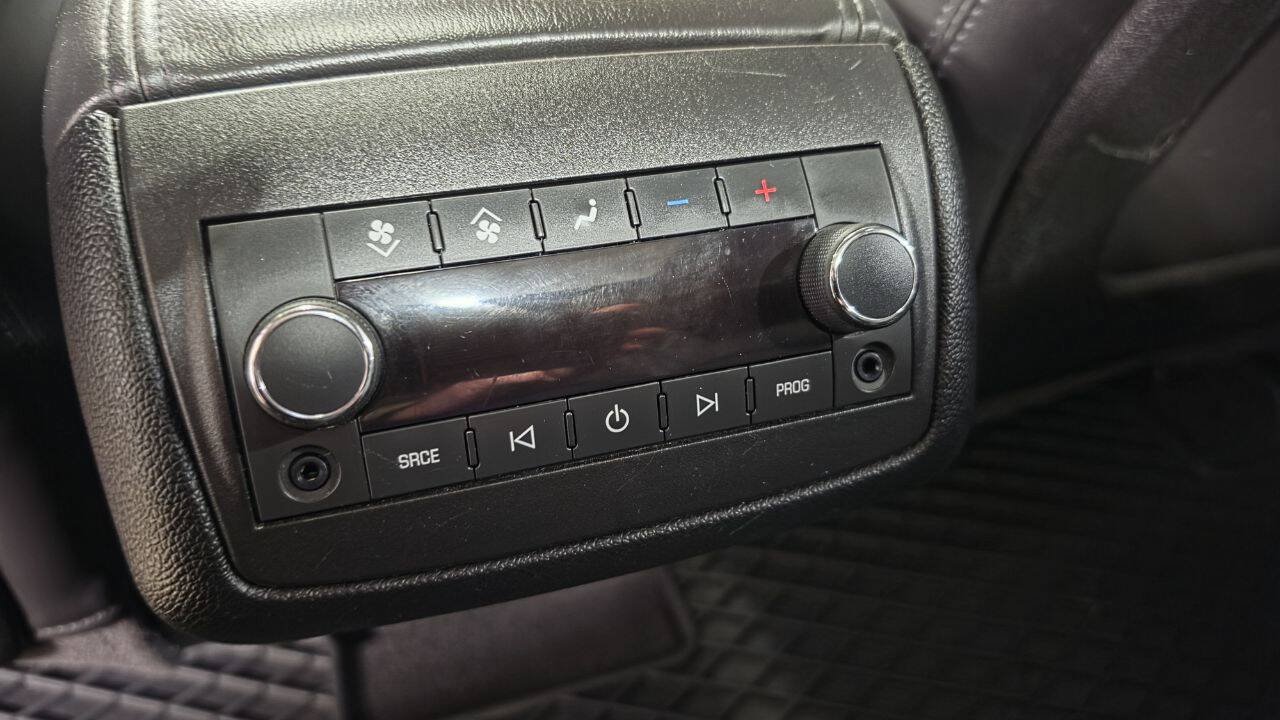 Used 2012 GMC Acadia Denali AWD/4WD image 26