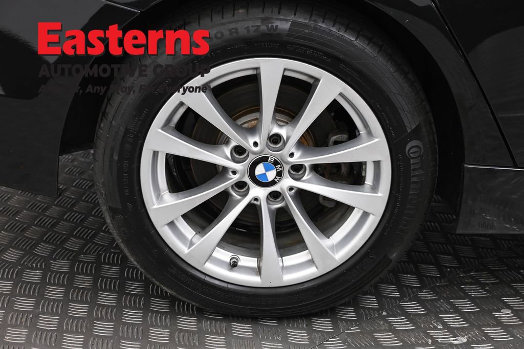 Used 2017 BMW 320i xDrive Sedan AWD/4WD image 31