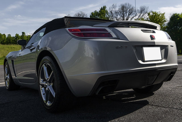 Used 2008 Saturn Sky Red Line RWD image 19
