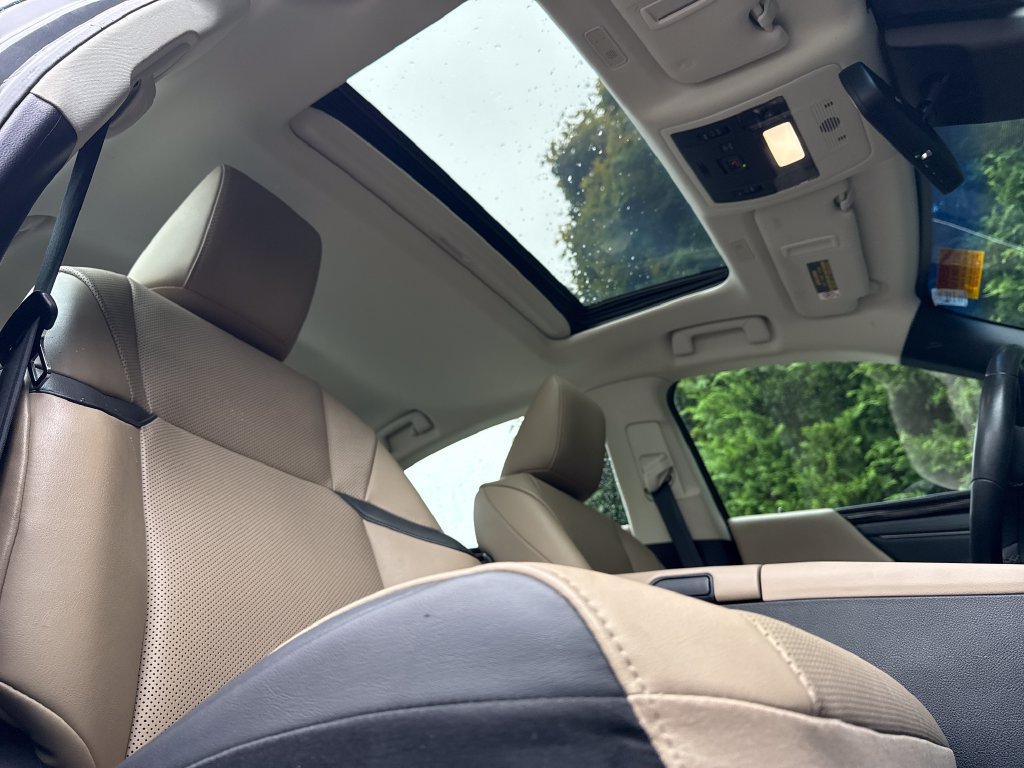 Used 2020 Lexus ES 350 w/ Premium Package FWD image 15