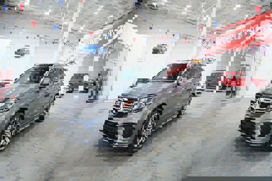 Used 2018 Mercedes-Benz GLS 550 4MATIC image 4