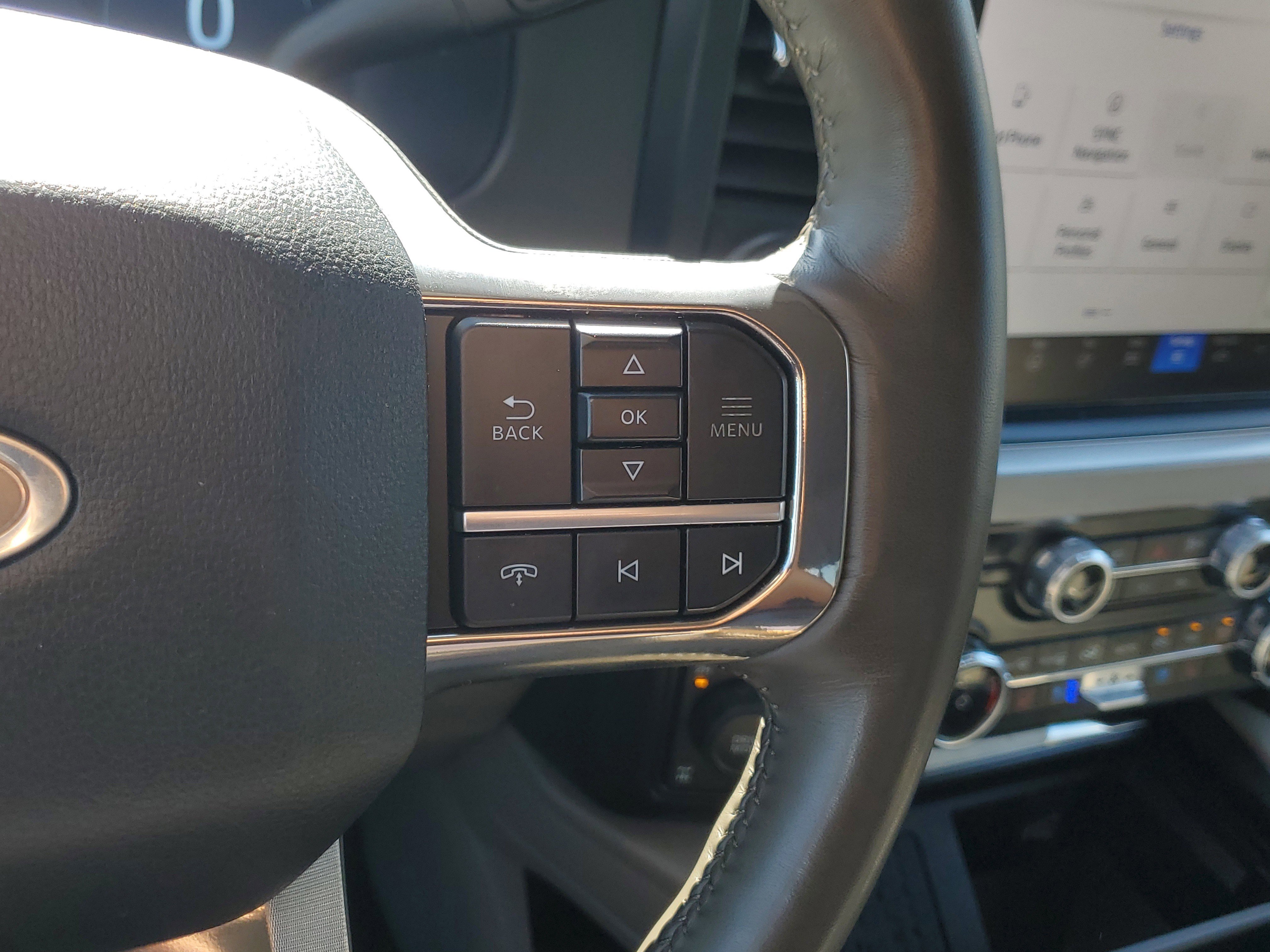 Used 2025 Ford F350 Platinum w/ Platinum Plus Package image 24