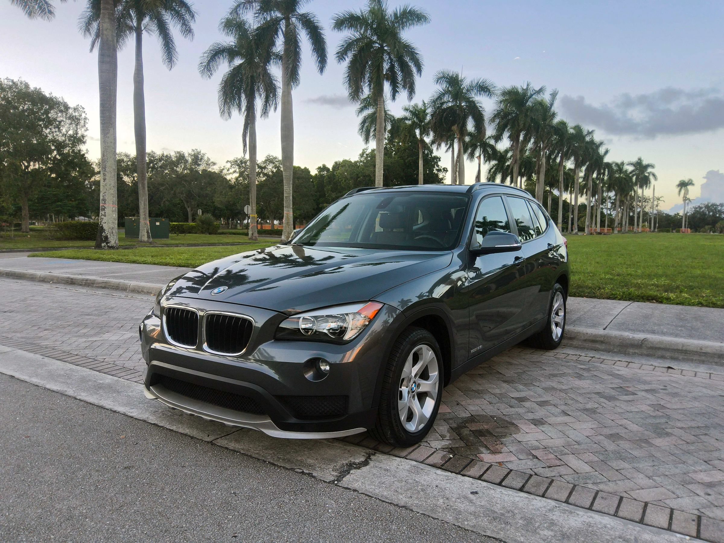 Used 2015 BMW X1 sDrive28i RWD image 3