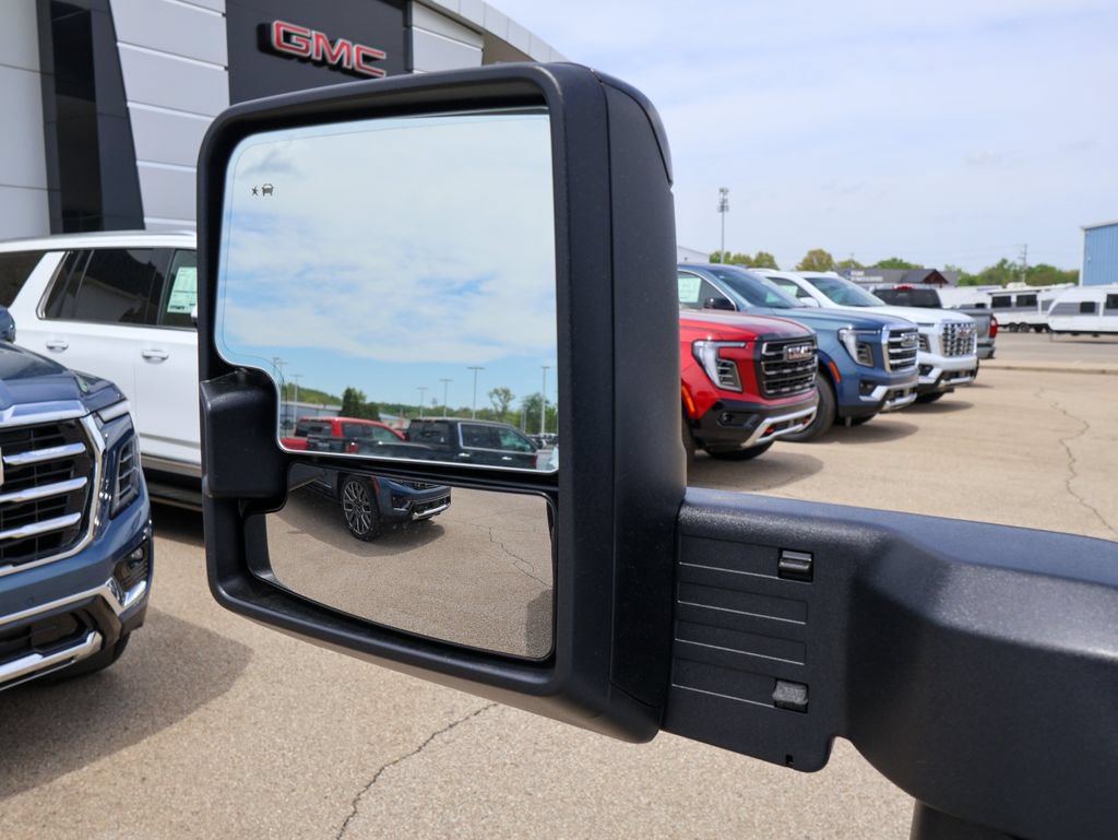 New 2026 GMC Sierra 2500 AT4 w/ AT4 Premium Plus Package AWD/4WD image 31