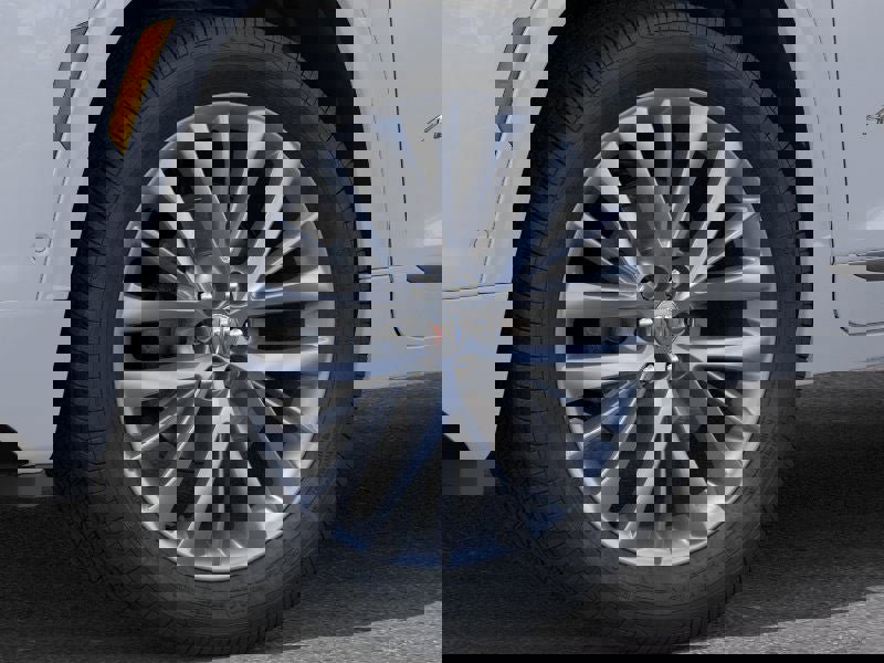 New 2026 Buick Enclave Avenir image 9