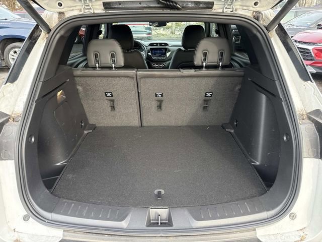 Used 2023 Chevrolet TrailBlazer ACTIV w/ Sun and Liftgate Package image 11