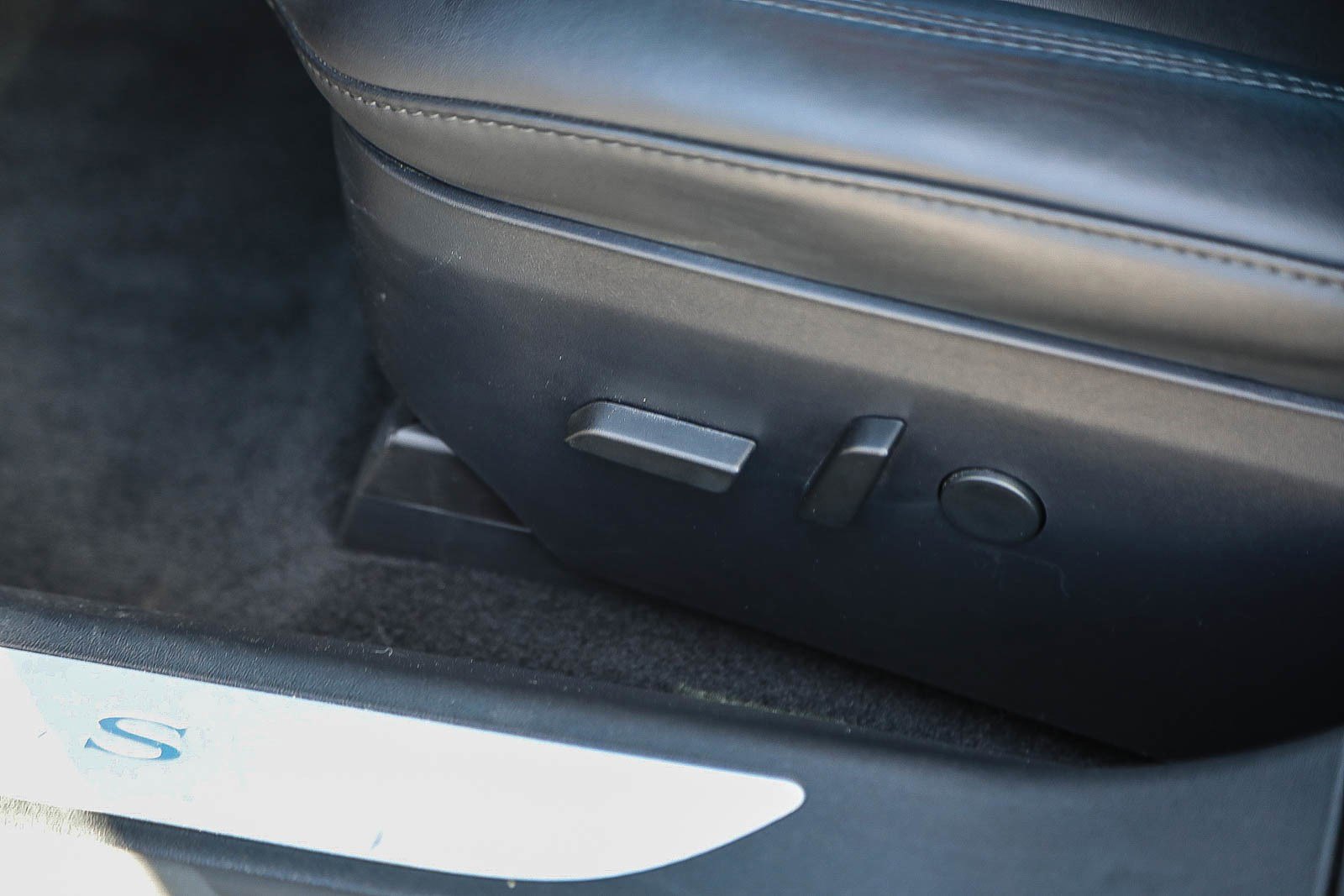 Used 2021 Tesla Model S Long Range Plus AWD/4WD image 19