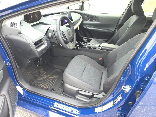 New 2026 Toyota Prius LE image 8