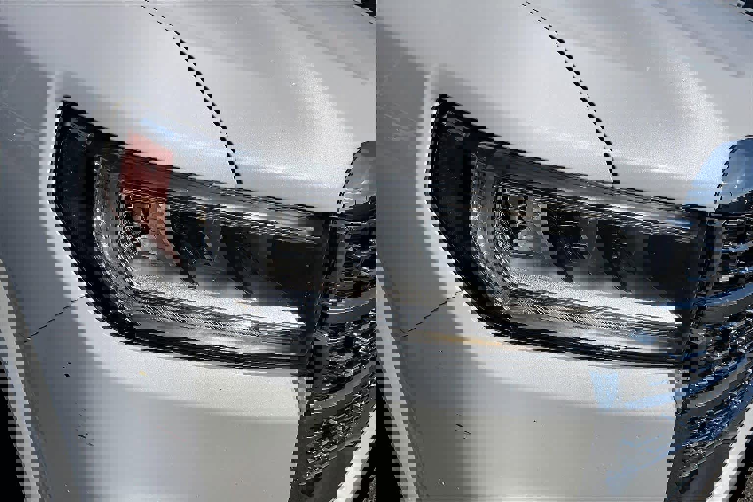 Certified 2023 GMC Acadia Denali w/ Denali Ultimate Package image 27